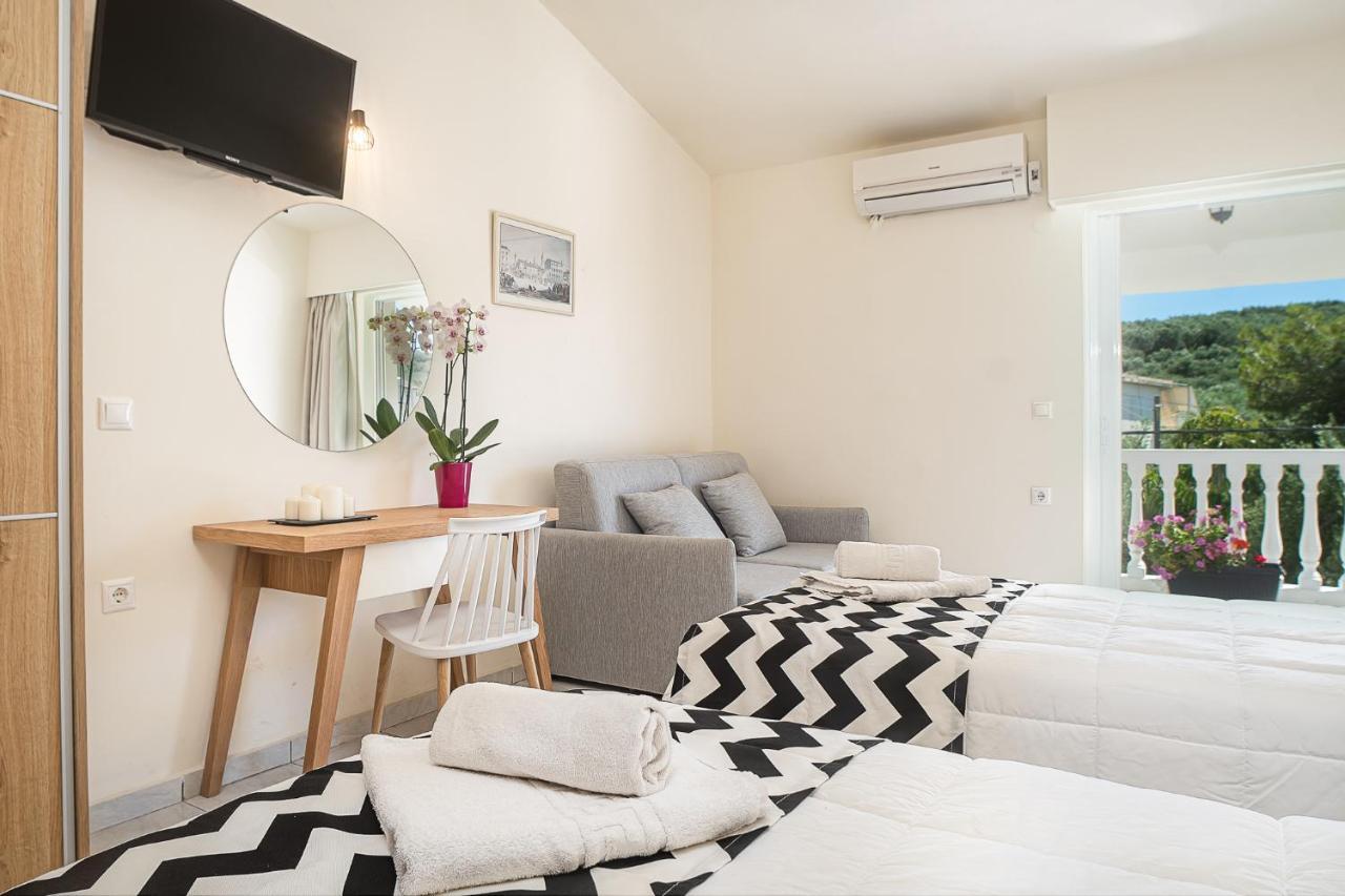 Sunrise Rent Rooms アモウディ エクステリア 写真