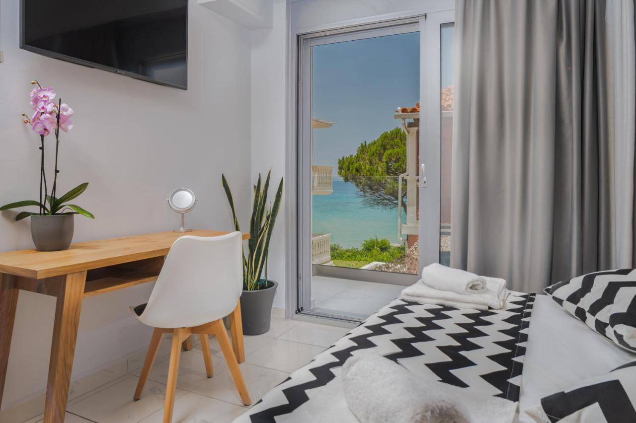 Sunrise Rent Rooms アモウディ エクステリア 写真
